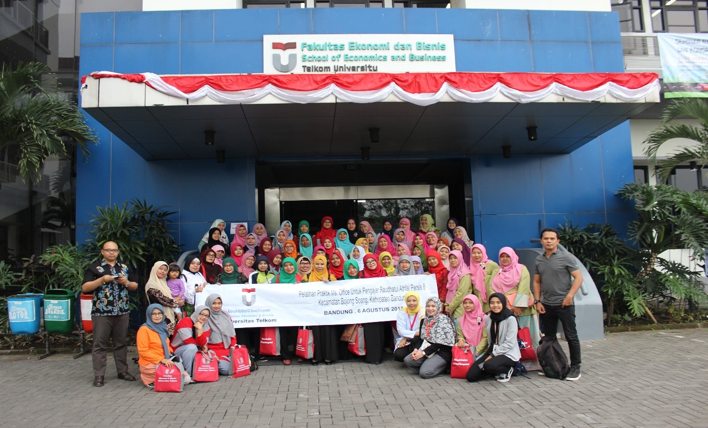 Pelatihan Teori & Praktik Komputer Untuk Ikatan Guru Raudhatul Athfal (IGRA), Kecamatan Bojong Soang, Kabupaten Bandung